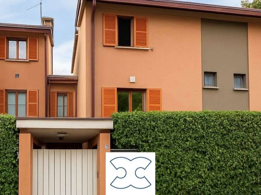 appartamento in vendita a Gallarate in zona Arnate