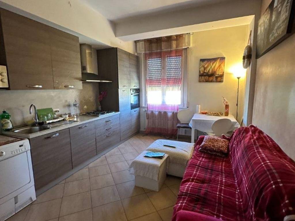 appartamento in vendita a Gallarate in zona Arnate