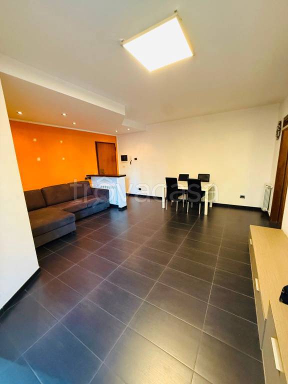 appartamento in vendita a Gallarate in zona Crenna