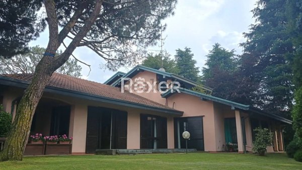 villa in vendita a Gallarate
