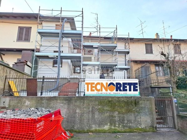 appartamento in vendita a Gallarate in zona Crenna