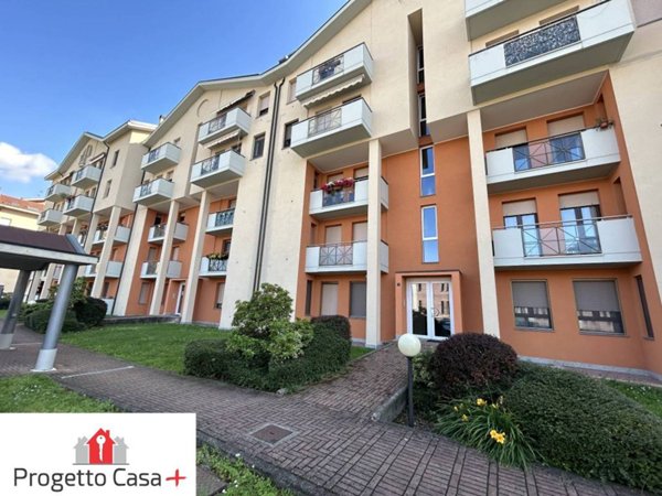 appartamento in vendita a Gallarate in zona Madonna in Campagna