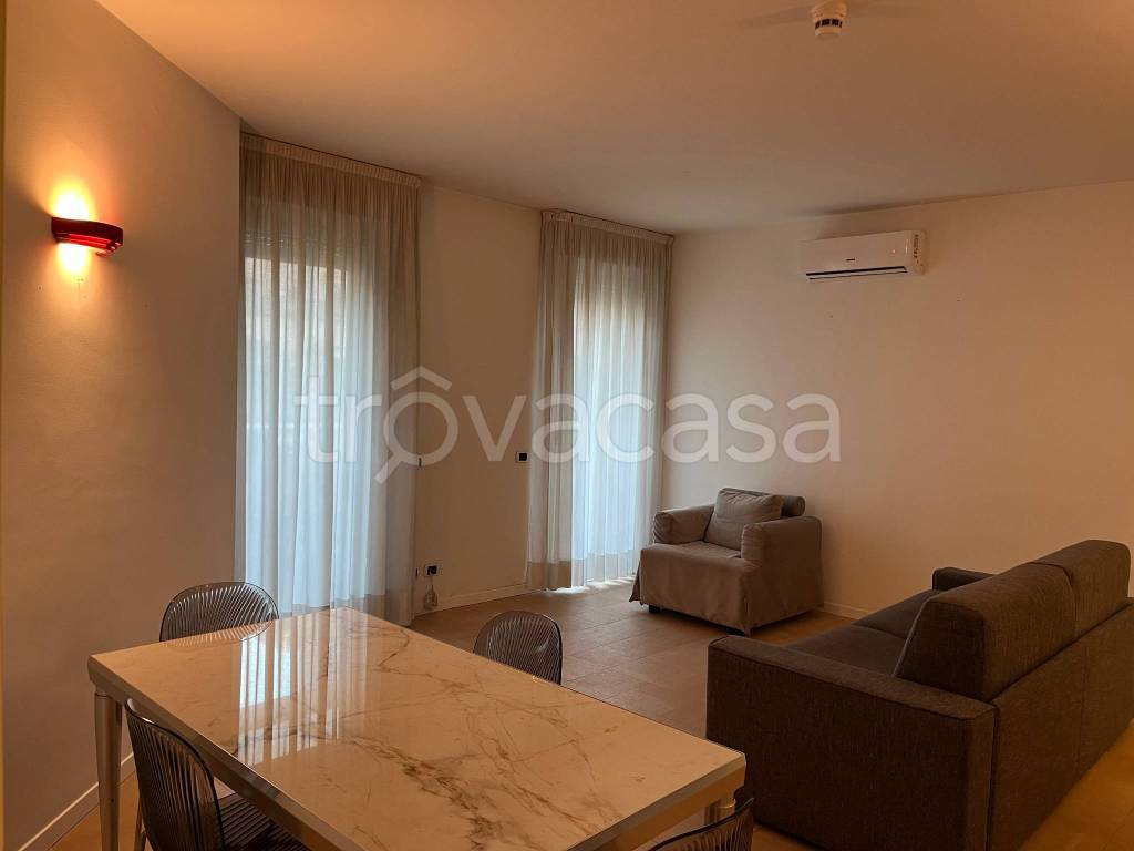 appartamento in vendita a Gallarate in zona Crenna