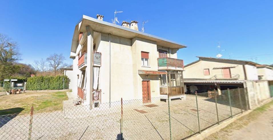 casa indipendente in vendita a Gallarate in zona Cascinetta