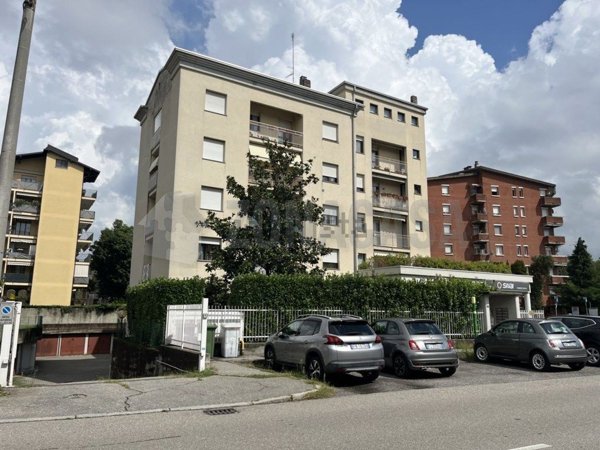 locale di sgombero in vendita a Gallarate