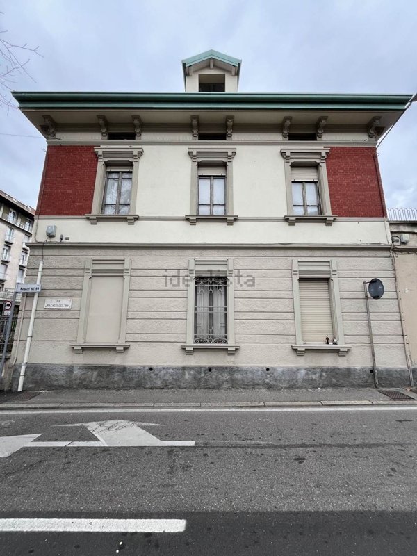 casa indipendente in vendita a Gallarate