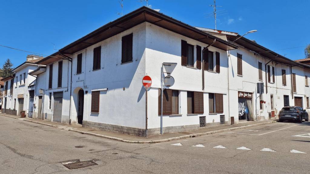 casa indipendente in vendita a Gallarate