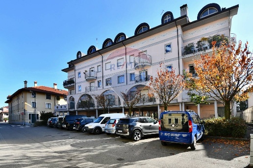 appartamento in vendita a Gallarate in zona Crenna
