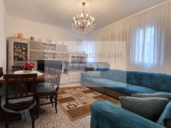 appartamento in vendita a Gallarate in zona Moriggia