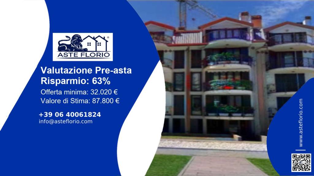 casa indipendente in vendita a Gallarate in zona Sciarè