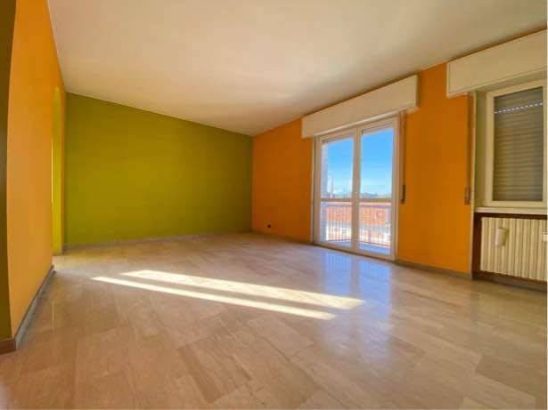 appartamento in vendita a Gallarate in zona Cascinetta