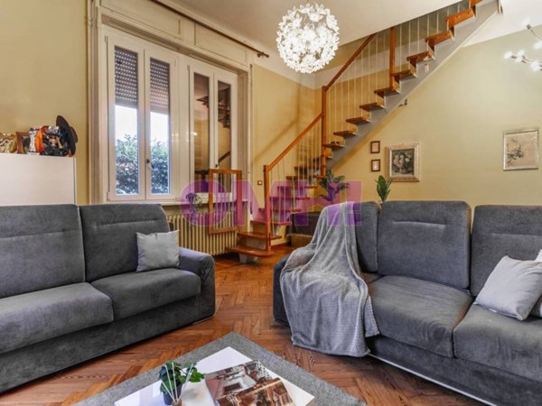 casa indipendente in vendita a Gallarate in zona Ronchi