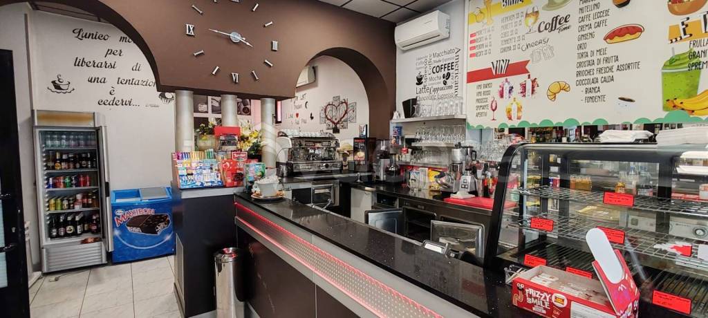 appartamento in vendita a Gallarate in zona Sciarè