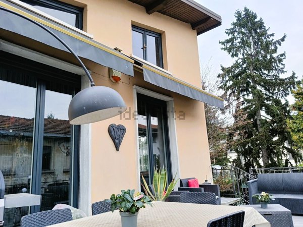 casa indipendente in vendita a Gallarate