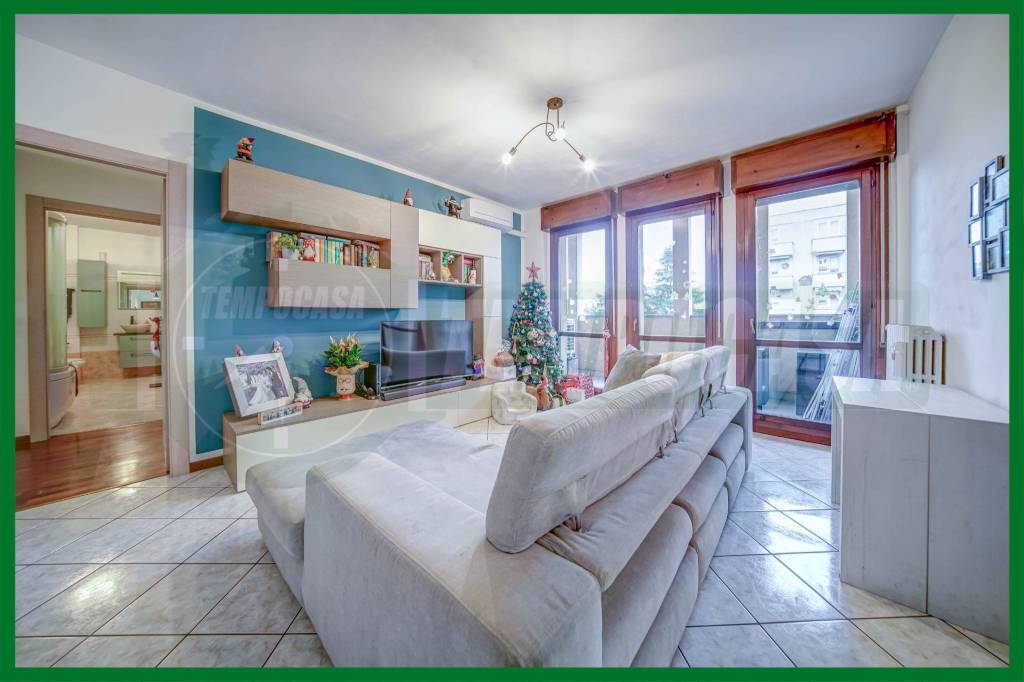 appartamento in vendita a Gallarate in zona Arnate