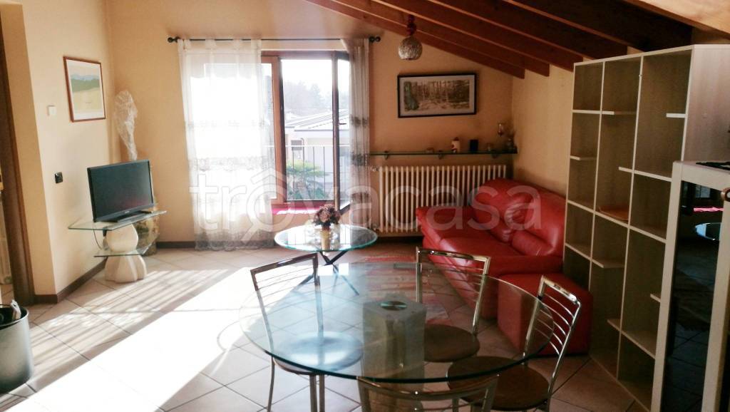 appartamento in vendita a Gallarate in zona Cascinetta