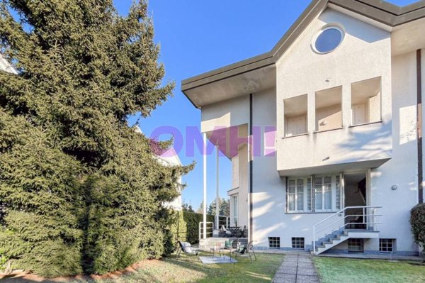 casa indipendente in vendita a Gallarate in zona Ronchi