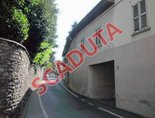 terreno edificabile in vendita a Gallarate in zona Crenna