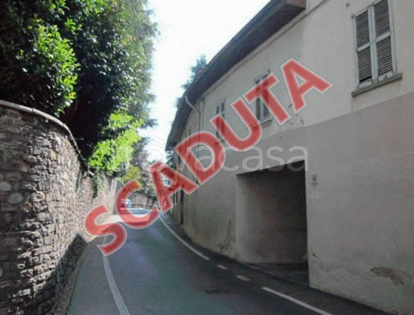 terreno edificabile in vendita a Gallarate in zona Crenna