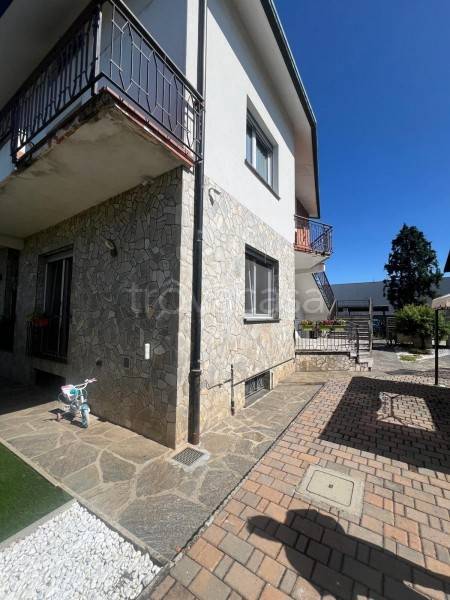 casa indipendente in vendita a Gallarate