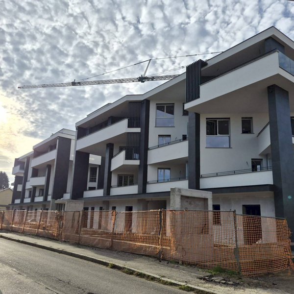 appartamento in vendita a Gallarate in zona Sciarè