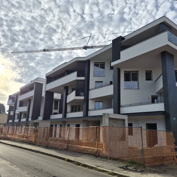 appartamento in vendita a Gallarate in zona Sciarè