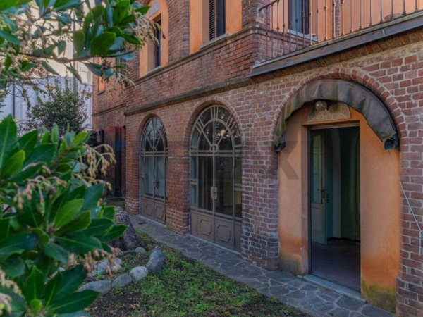 casa indipendente in vendita a Gallarate