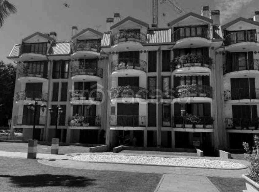 locale di sgombero in vendita a Gallarate in zona Sciarè