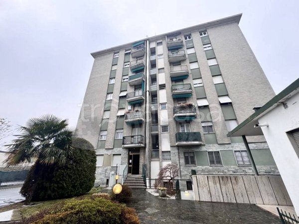 appartamento in vendita a Gallarate in zona Cascinetta