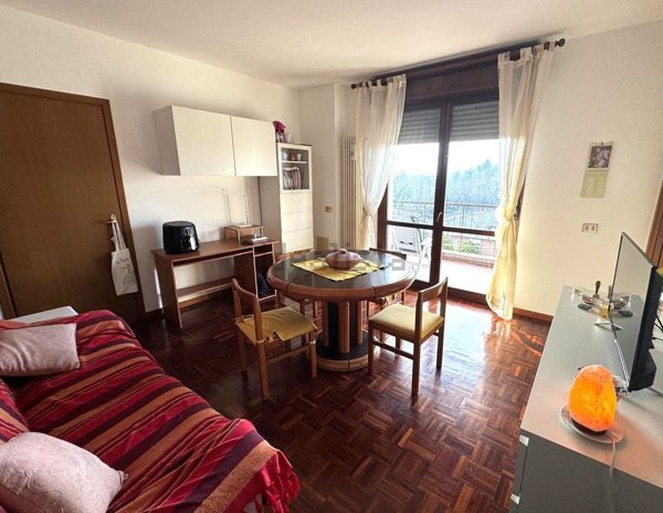 appartamento in vendita a Gallarate in zona Arnate