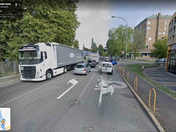 negozio in vendita a Gallarate in zona Cascinetta