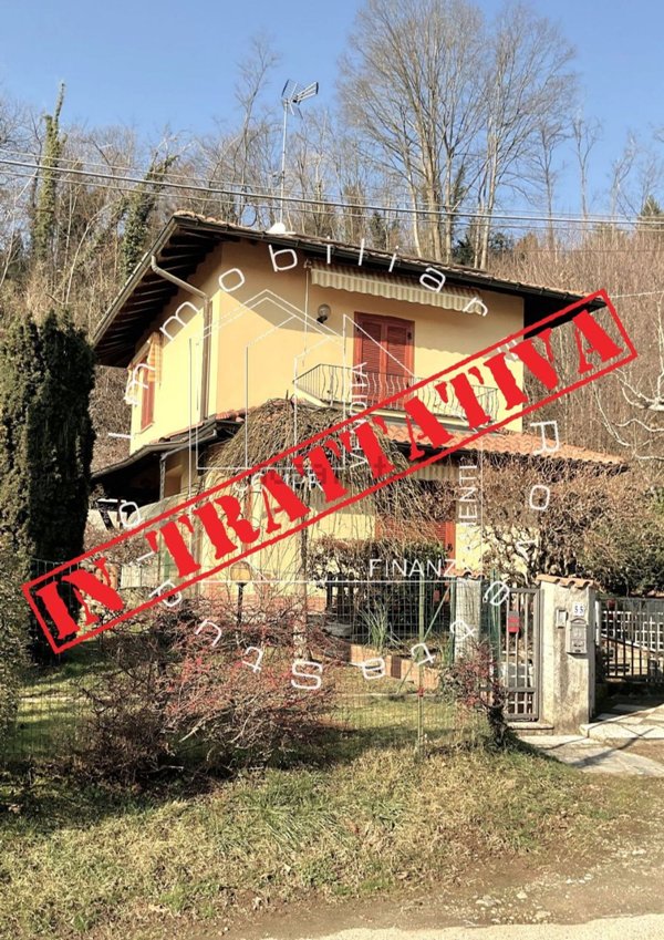 casa indipendente in vendita a Gallarate in zona Crenna