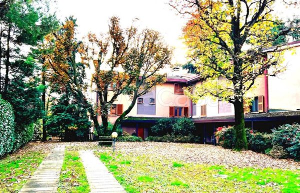 appartamento in vendita a Gallarate in zona Arnate