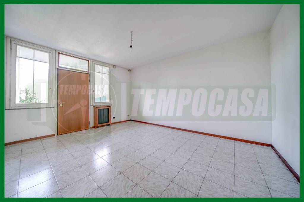 casa indipendente in vendita a Gallarate