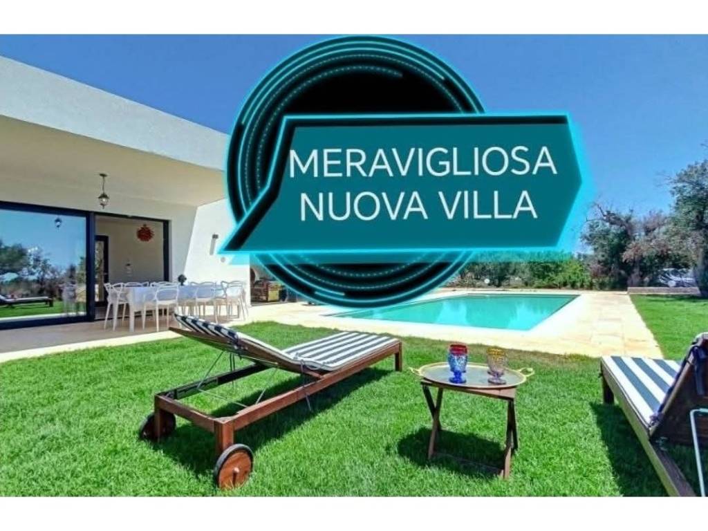 casa indipendente in vendita a Gallarate in zona Sciarè