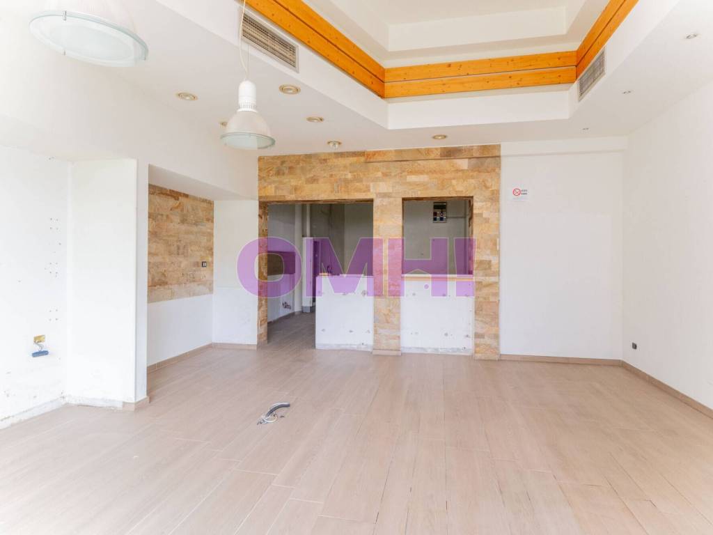 negozio in vendita a Gallarate