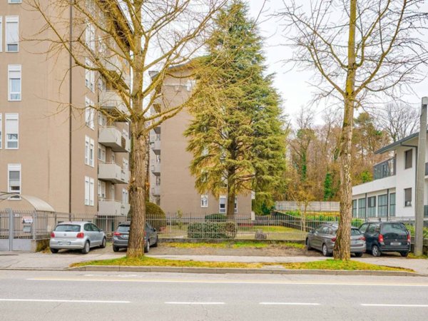 appartamento in vendita a Gallarate in zona Moriggia