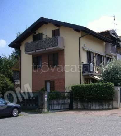 appartamento in vendita a Gallarate in zona Madonna in Campagna