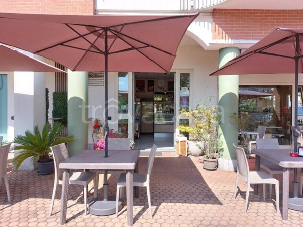 negozio in vendita a Gallarate in zona Cascinetta