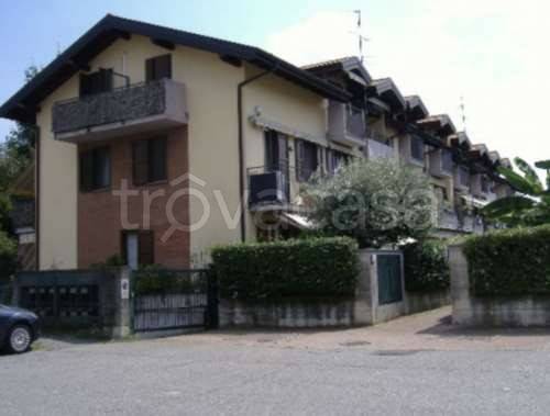 appartamento in vendita a Gallarate in zona Madonna in Campagna