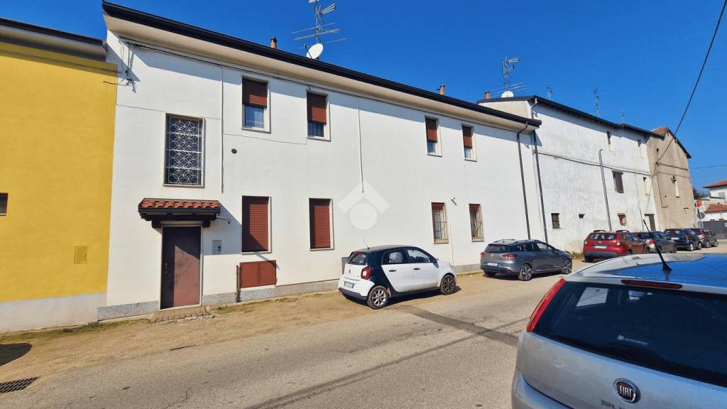 casa indipendente in vendita a Gallarate