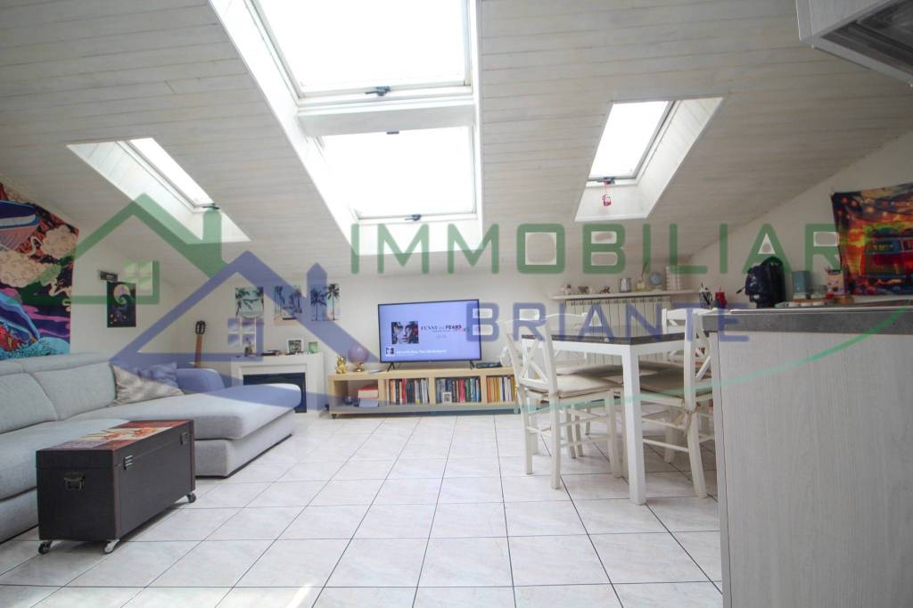 appartamento in vendita a Gallarate in zona Cascinetta