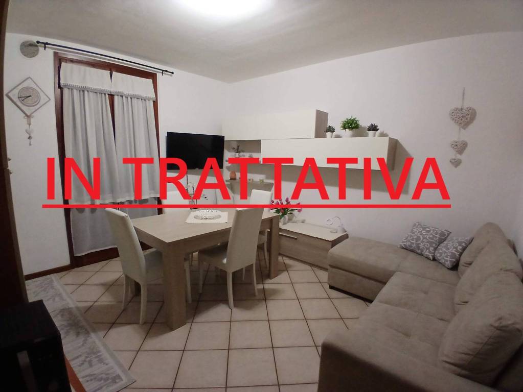 appartamento in vendita a Gallarate in zona Cascinetta