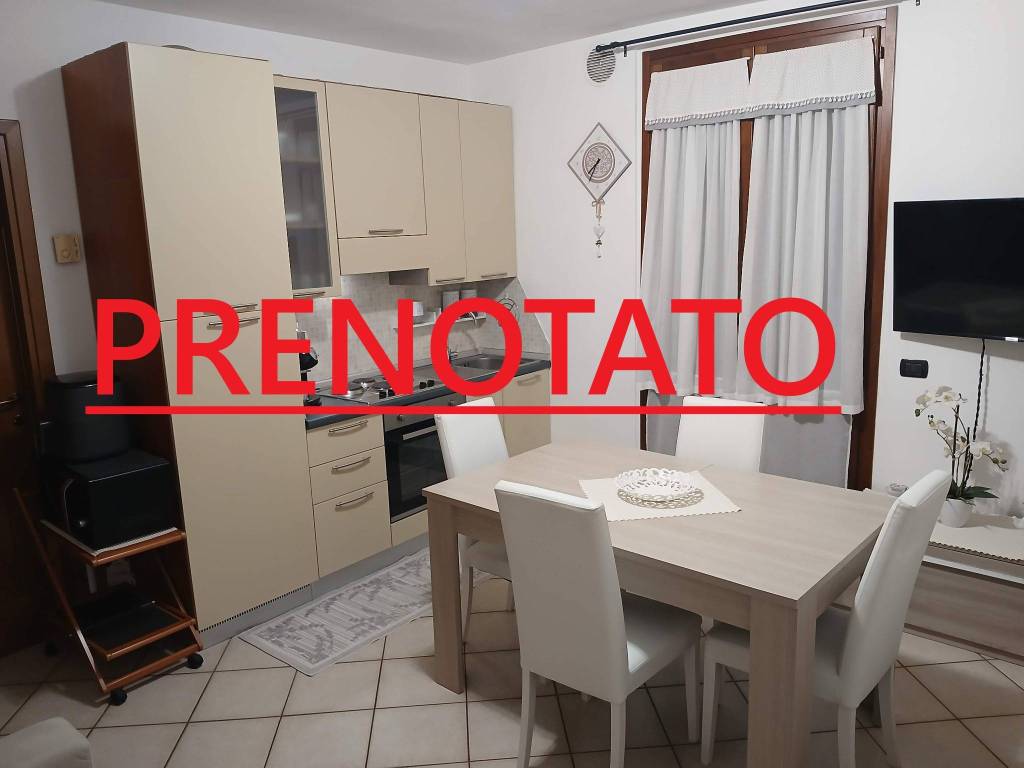 appartamento in vendita a Gallarate in zona Cascinetta