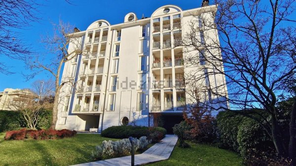 appartamento in vendita a Gallarate in zona Arnate