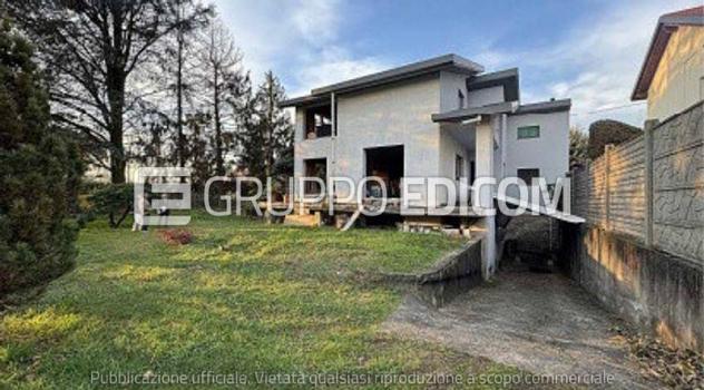 casa indipendente in vendita a Gallarate