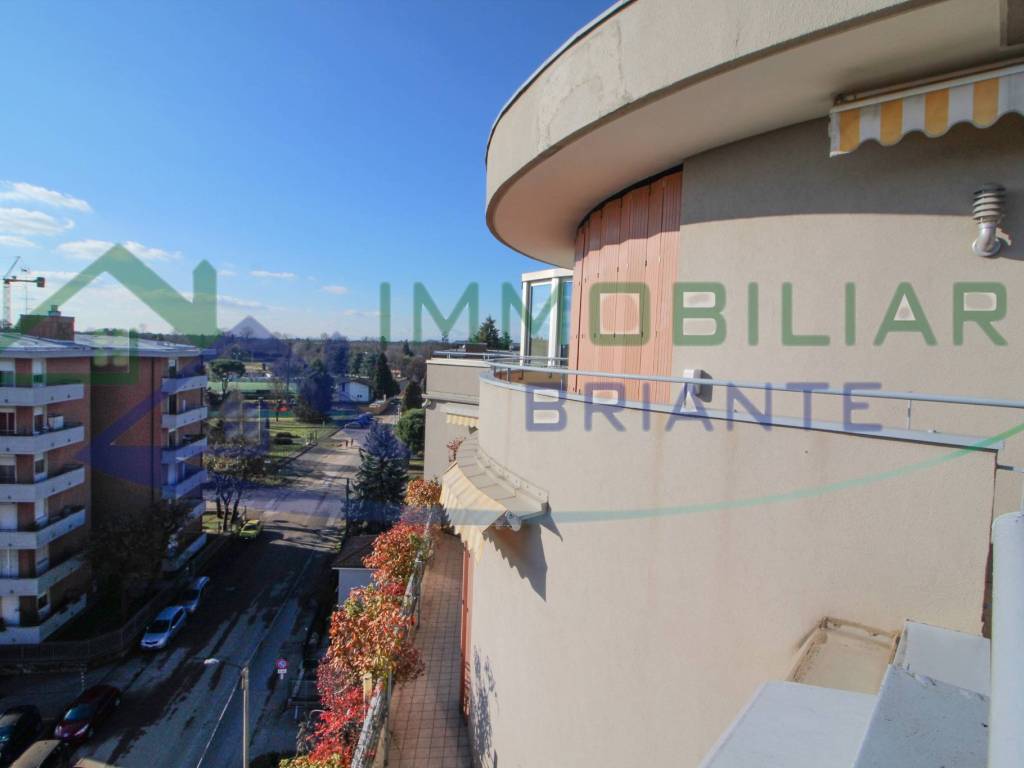 appartamento in vendita a Gallarate in zona Crenna