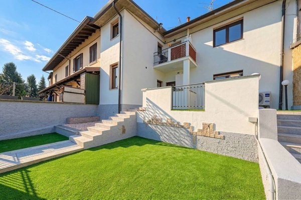 appartamento in vendita a Gallarate in zona Crenna