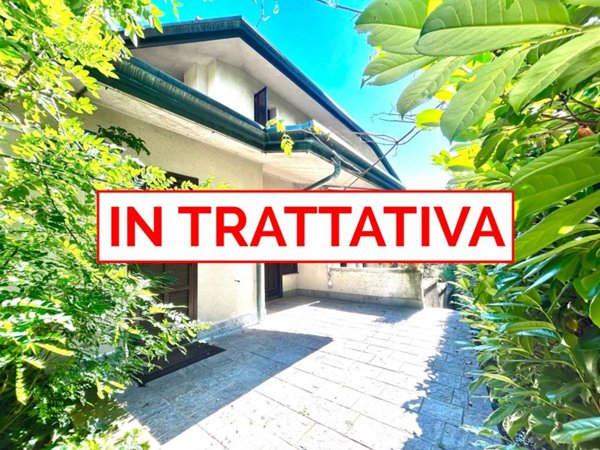 casa indipendente in vendita a Gallarate