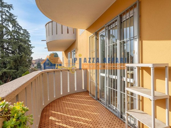 appartamento in vendita a Gallarate in zona Arnate